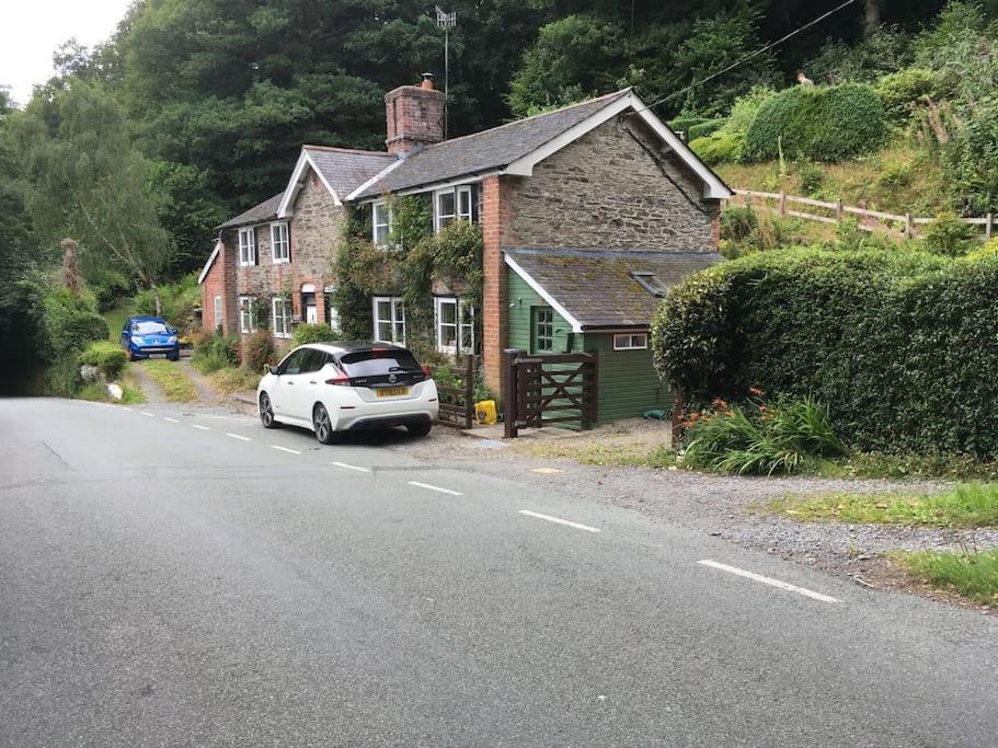 200 Year Old Gardener'S Cottage, Mid Wales Llanidloes Exterior foto